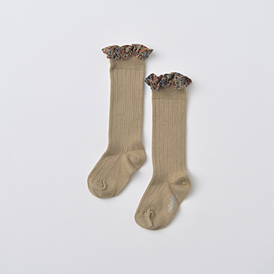 COLLEGIEN BABY Elisabeth-Liberty Ruffle Ribbed Knee-high Socks（226 petite taupe）21/23