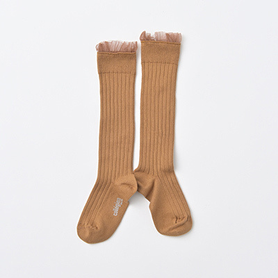 COLLEGIEN KIDS Manon-Tulle Frill Ribbed Knee-high Socks（779 caramel au beurre sale）24/27-32/35