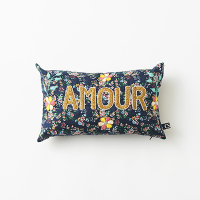 CSAO mini coussin brode（flowerblack/amour ）